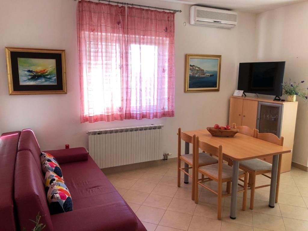 סלינה Apartments Punta מראה חיצוני תמונה